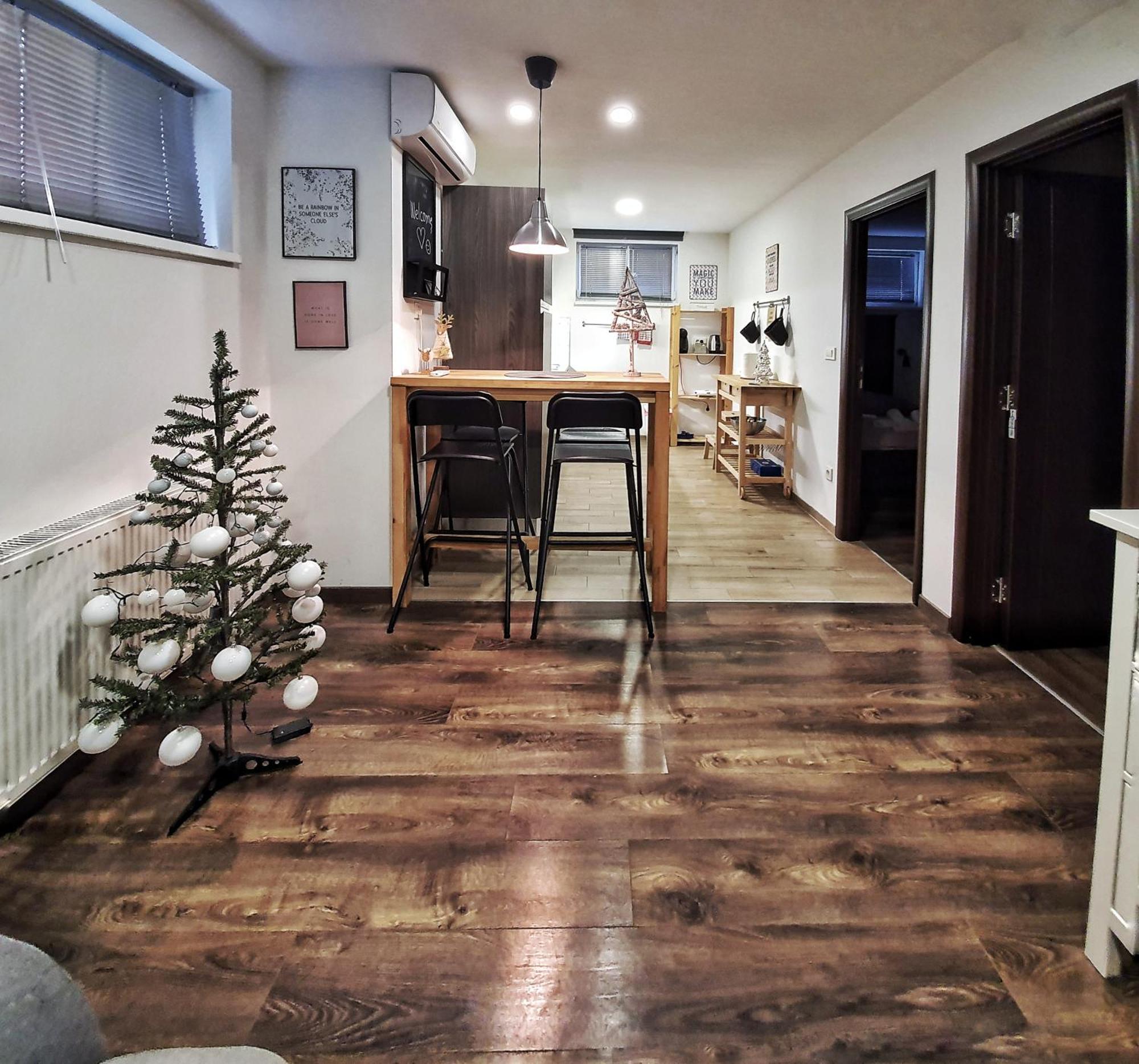 Cosy Apartments "Lima & Vito" Free Parking Загреб Стая снимка